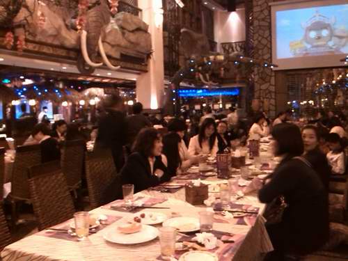 广东PG电子集团进行国际妇女节自主餐会